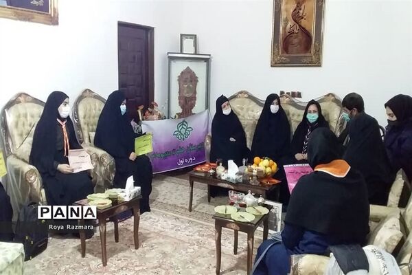 دیدار پیشتازان سازمان دانش آموزی درگز با پاسدار بازنشسته، جانبازغفار نیازی