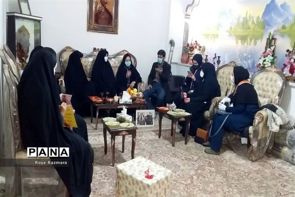 دیدار پیشتازان سازمان دانش آموزی درگز با پاسدار بازنشسته، جانبازغفار نیازی