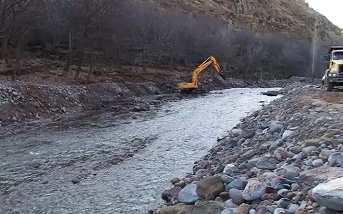 ۲۶ تن زباله از سطح آب و بستر حوضچه‌های بندر گیلان جمع‌آوری شد