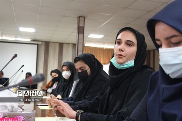 نشست مجلس دانش‌آموزی شهرستان رزن