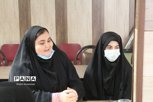 نشست مجلس دانش‌آموزی شهرستان رزن