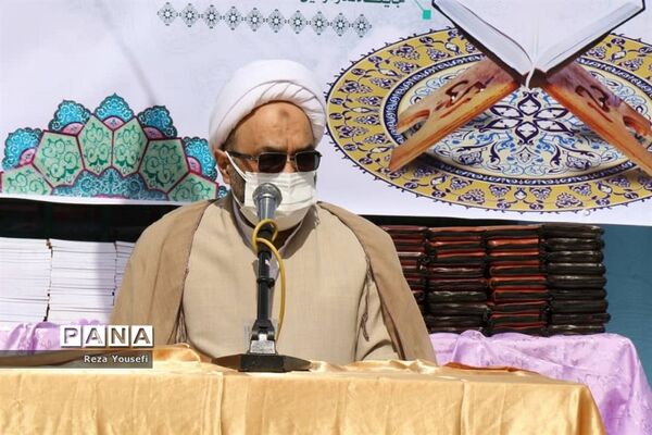 جشن تکلیف دانش‌آموزان پایه نهم دبیرستان پروفسور سمیعی شهریار