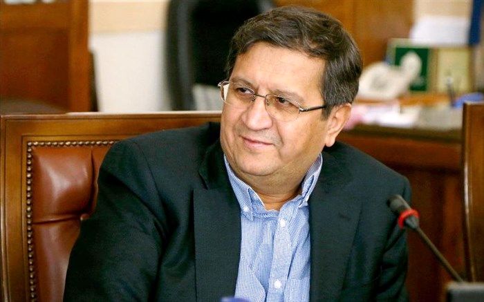 همتی: نقش بازار سرمایه در تامین مالی در حال گسترش است