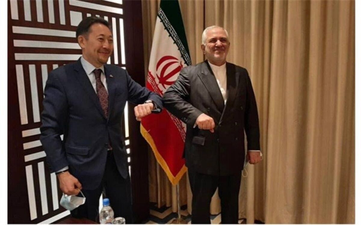 دیدار ظریف با دبیر اجرایی سیکا در حاشیه کنفرانس قلب آسیا