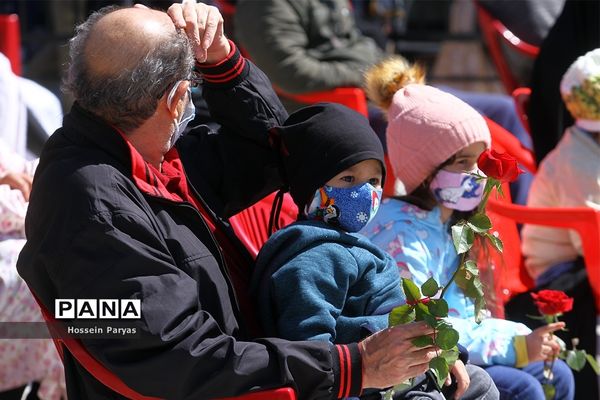 آیین افتتاحیه نخستین جشنواره ملی سرود آوای بی‌نشان‌ها