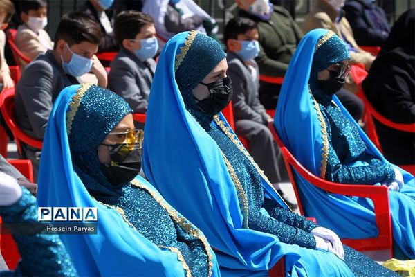 آیین افتتاحیه نخستین جشنواره ملی سرود آوای بی‌نشان‌ها