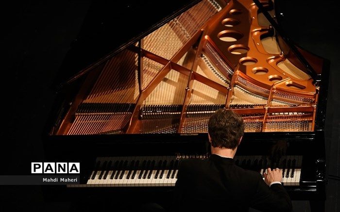 پخش آنلاین اجراهای پایانی «پهنه نوروز»