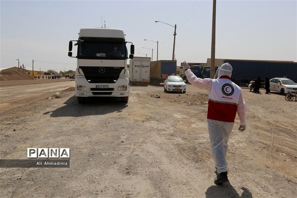 کنترل مسافران در مرز دوغارون