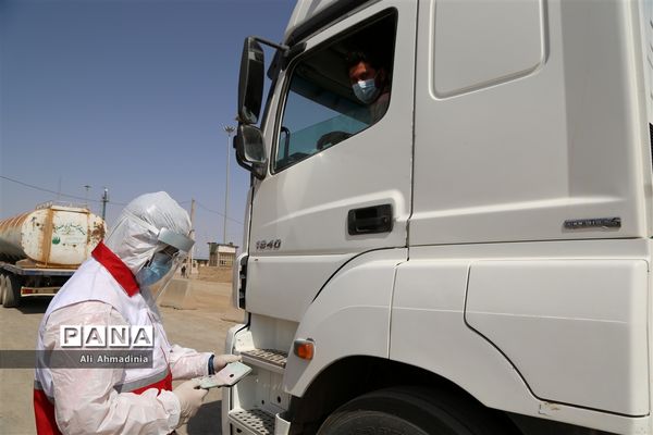 کنترل مسافران در مرز دوغارون