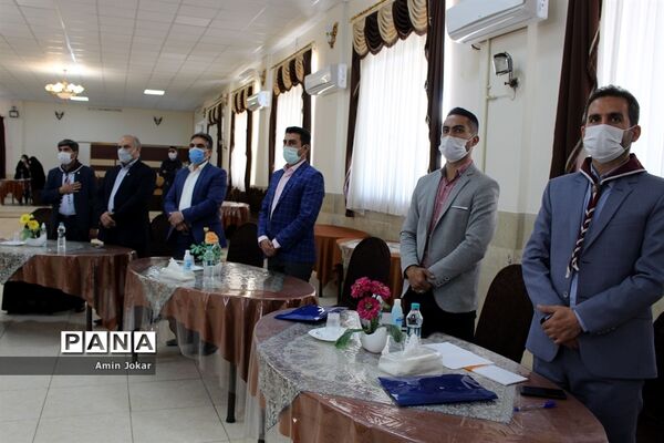 نشست سالانه قطبی مسئولان سازمان دانش آموزی استان فارس در شهرستان آباده