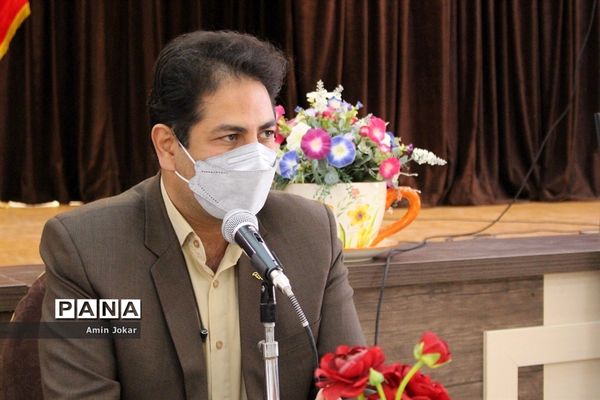 نشست سالانه قطبی مسئولان سازمان دانش آموزی استان فارس در شهرستان آباده