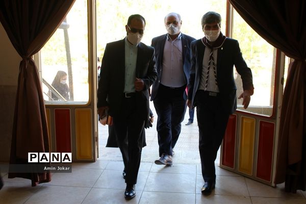 نشست سالانه قطبی مسئولان سازمان دانش آموزی استان فارس در شهرستان آباده