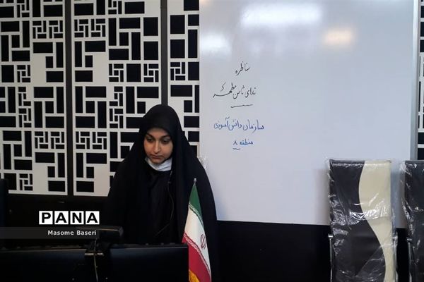 پیروزی تیم ندای ثامن مطهر از منطقه 8 در دومین مرحله از مسابقه مناظره دانش آموزان تهران