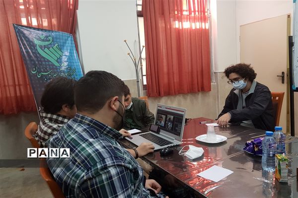 برتری گروه مناظره پسران منطقه 3 بر تیم منطقه 4