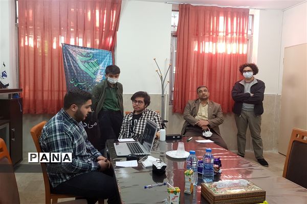 برتری گروه مناظره پسران منطقه 3 بر تیم منطقه 4