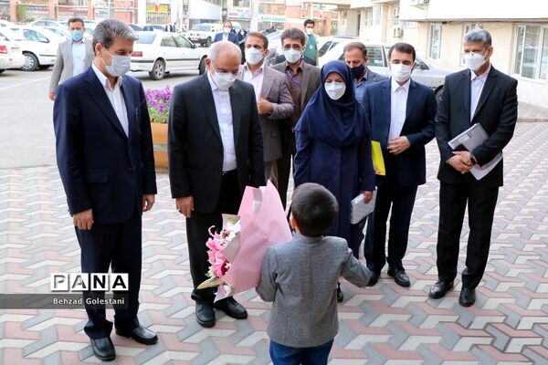 نشست وزیر آموزش و پرورش با معلمان منتخب آذربایجان غربی