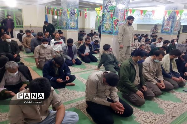 کمک رسانی نیروهای کمیته خادمین شهدای کرمانشاه به مناطق زلزله زده سیسخت (دنا)