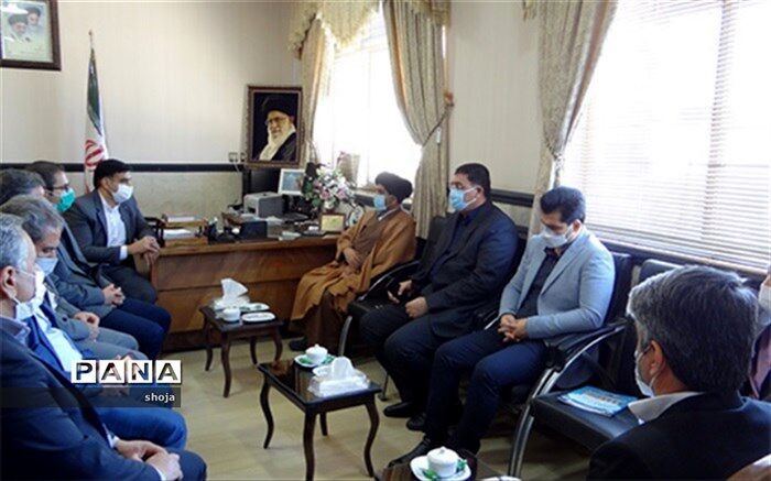 دیدار نماینده مجلس و فرماندار شهرستان با مدیرآموزش و پرورش فلاورجان