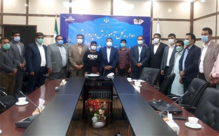 تجلیل از دانش آموزان دعوت‌شده به اردوی تیم ملی کشتی نوجوانان