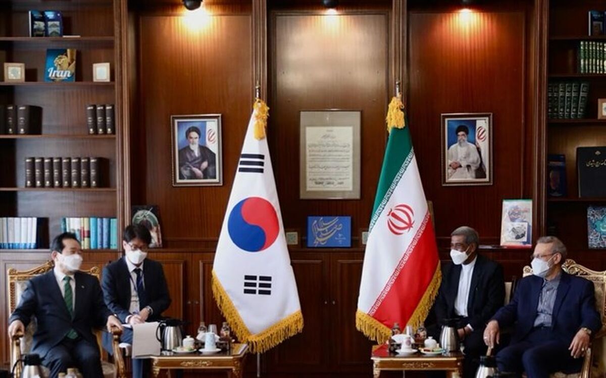 لاریجانی: کُره هر چه سریعتر پول‌های ایران را آزاد کند
