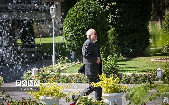 تداوم فشارها و افتراها در عزمم برای نامزد نشدن در انتخابات «تاثیر معکوس» دارد