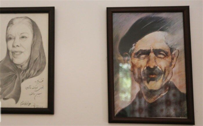 ‫رونمایی از تمبر  یادبود «سیمین و جلال»