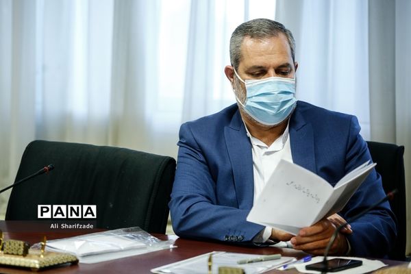 جلسه طراحی و تدوین بسته پالایش و پایش تربیتی مبتنی بر سند تحول بنیادین