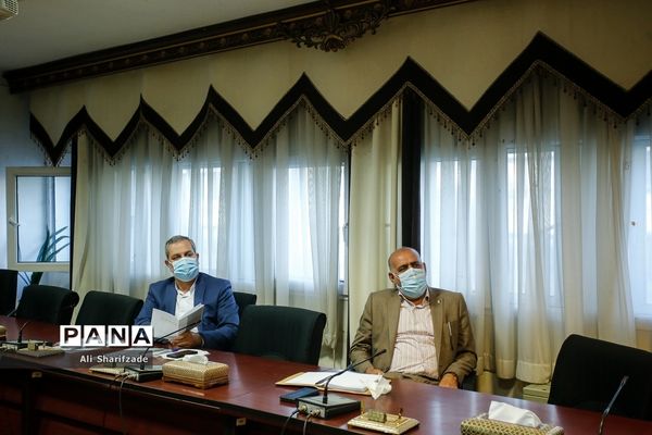 جلسه طراحی و تدوین بسته پالایش و پایش تربیتی مبتنی بر سند تحول بنیادین