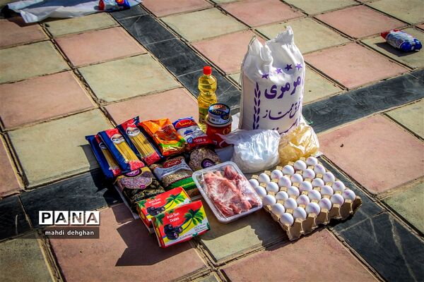 توزیع  313 بسته معیشتی  بین نیازمندان یزد