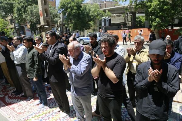 خروش دانش‌آموزان کفن پوش در آذربایجان شرقی