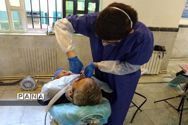 همت گروه جهادی پزشکان برای درمان رایگان مردم