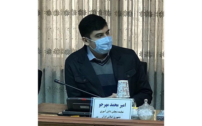 سواد رسانه ای یک مهارت ضروری در دنیای امروزی