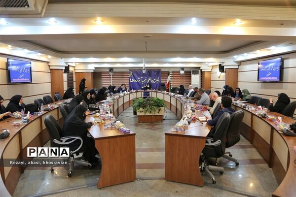 نشست خبری مدیرعامل بنیاد بین المللی خیریه آبشار عاطفه‌های استان اصفهان