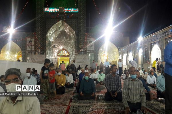 حضور پرشور مردم  کاشمر در پنجشنبه شب در امامزاده سید حمزه