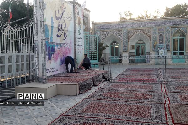 حضور پرشور مردم  کاشمر در پنجشنبه شب در امامزاده سید حمزه