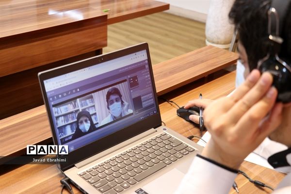 مانور ارتباط تصویری با راه یافتگان به مرحله نهایی مسابقات قرآن عترت و نماز فرهنگیان کشور