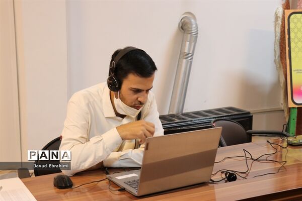 مانور ارتباط تصویری با راه یافتگان به مرحله نهایی مسابقات قرآن عترت و نماز فرهنگیان کشور