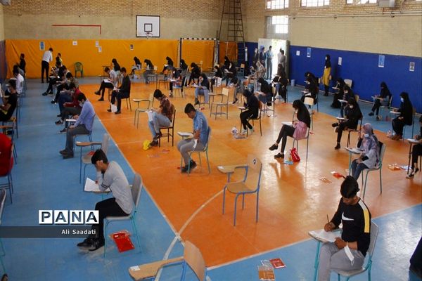 بازدید مدیرکل آموزش و پرورش خراسان‌رضوی  از روند برگزاری کنکور سراسری در کلات