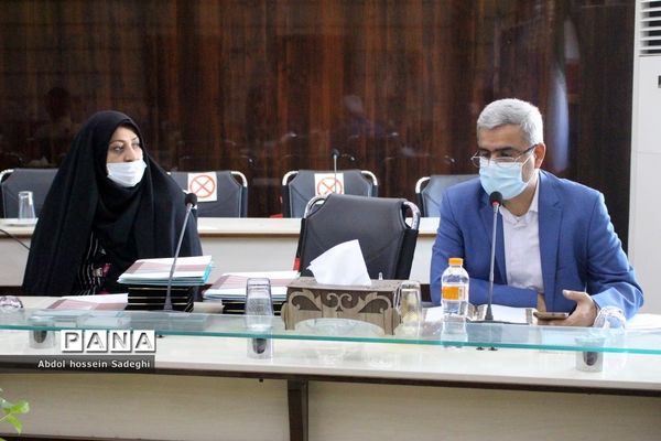 تجلیل از مقام آوران جشنواره کشوری معلمان هنرمند استان بوشهر