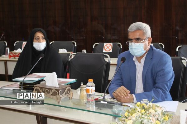 تجلیل از مقام آوران جشنواره کشوری معلمان هنرمند استان بوشهر