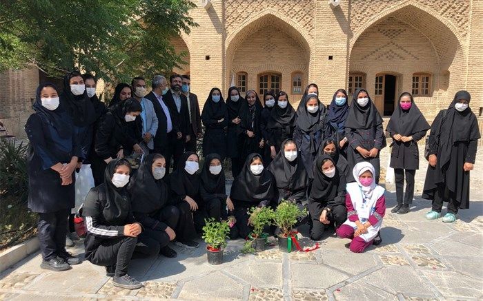 آیین اختتامیه جشنواره تابستان شاد و افتتاحیه جشنواره پنجره‌های امید+ ویدئو