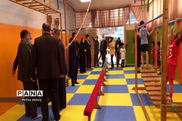افتتاح کتابخانه و سالن ورزشی در دبستان  شاهد استاد شهریار