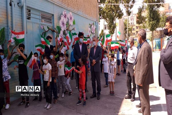 افتتاح کتابخانه و سالن ورزشی در دبستان  شاهد استاد شهریار