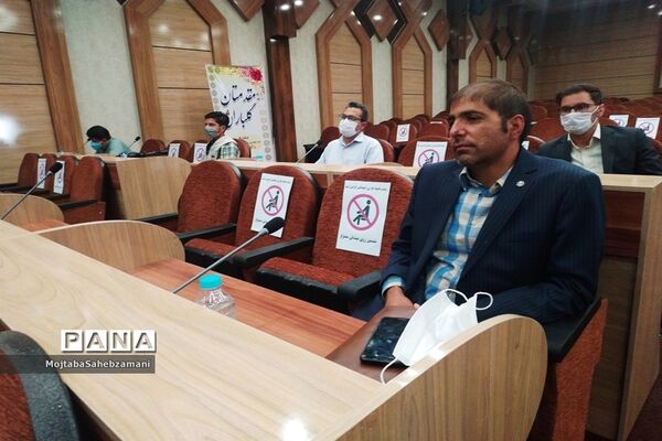 تقدیر از بانک‌های عامل و کارآفرین برتر کمیته امداد حضرت خمینی شهرستان کاشمر
