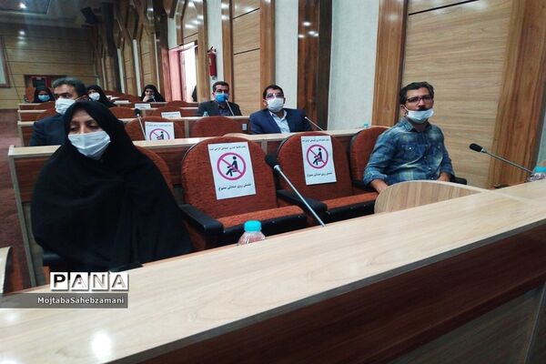 تقدیر از بانک‌های عامل و کارآفرین برتر کمیته امداد حضرت خمینی شهرستان کاشمر