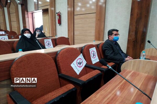 تقدیر از بانک‌های عامل و کارآفرین برتر کمیته امداد حضرت خمینی شهرستان کاشمر