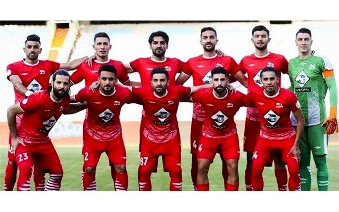 تراکتور تبریز امشب میزبان گل گهر سیرجان در ورزشگاه شهید سلیمانی است