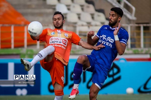 دیدار تیم های استقلال - سایپا