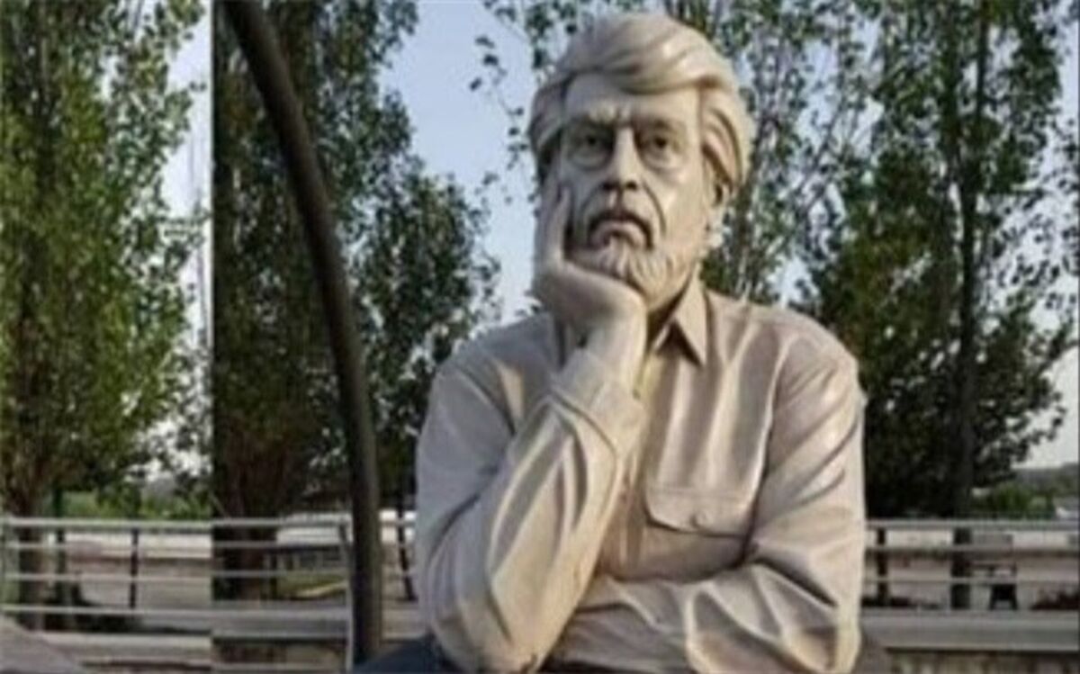 تندیس قیصر امین پور در چیتگر نصب شد