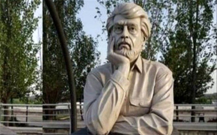 تندیس قیصر امین پور در چیتگر نصب شد